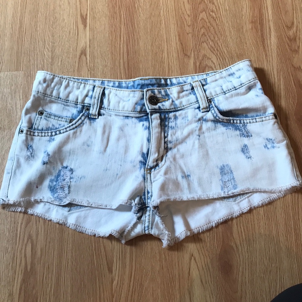 LF shorts